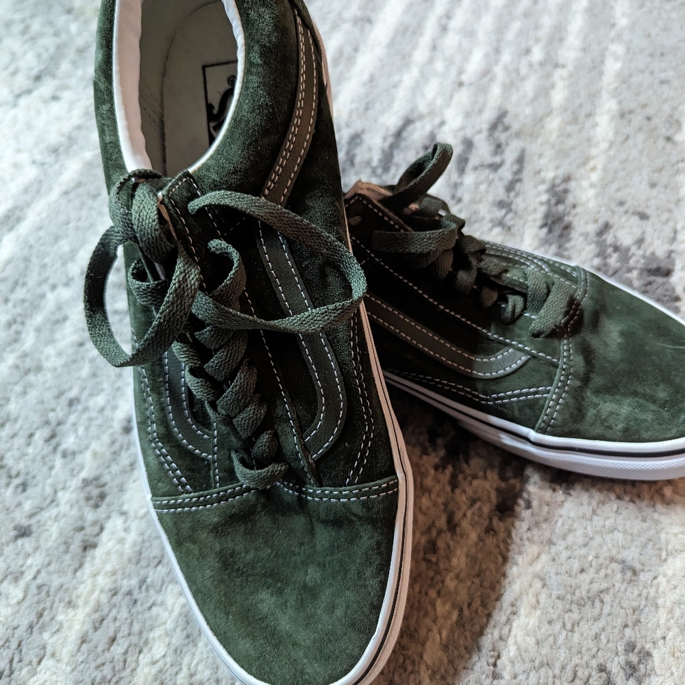 Brand new, no box, all leather Vans with Scotchgard M's 8, W's 9.5